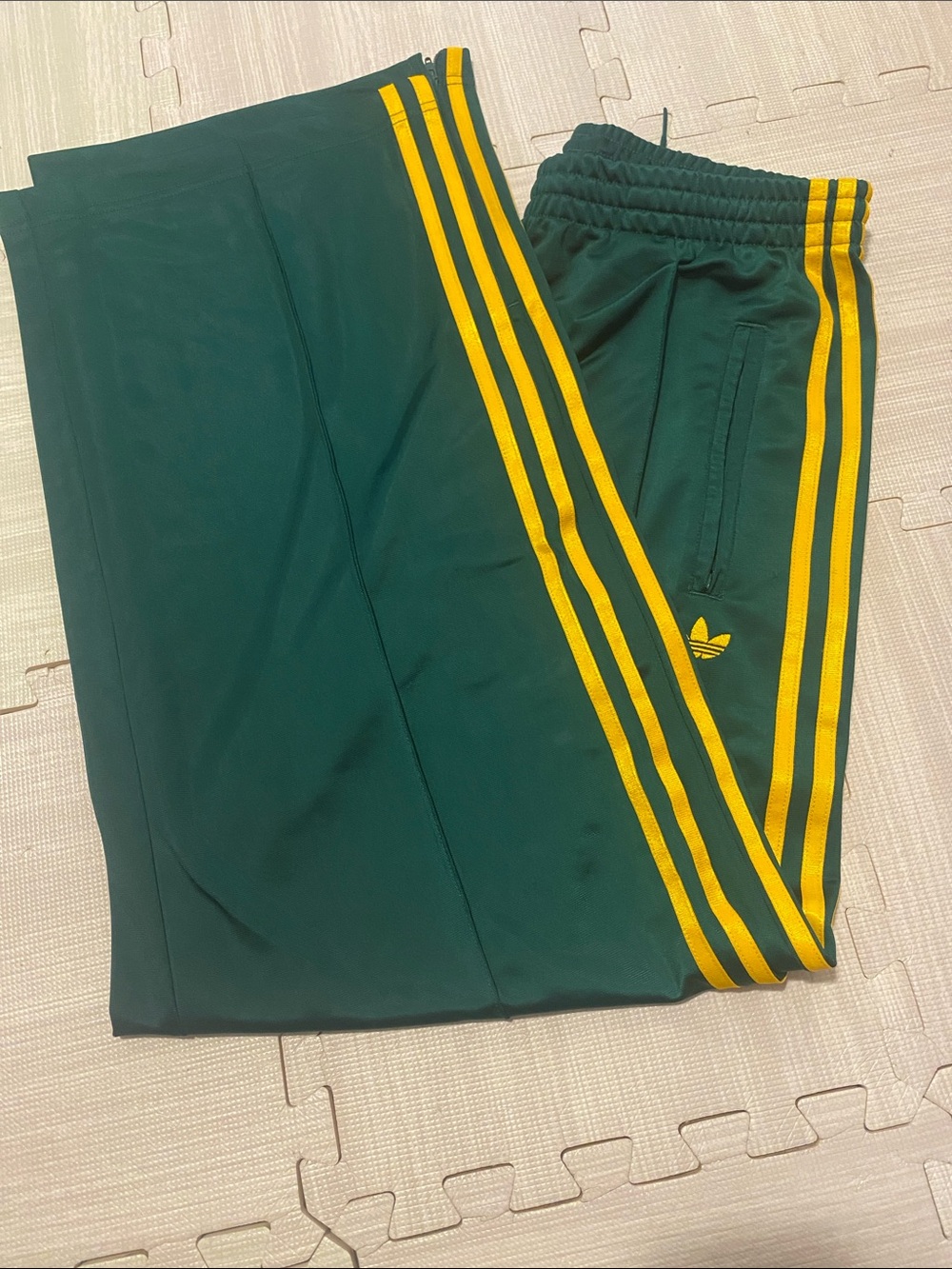 Adidas fire bird loose trousers - Picture 6 of 6